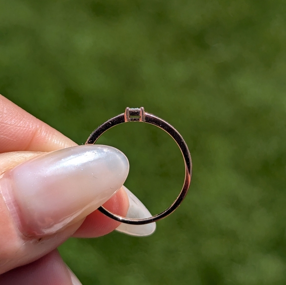 14K Rose Gold 1 Baguette Diamond Band - Picture 4 of 6